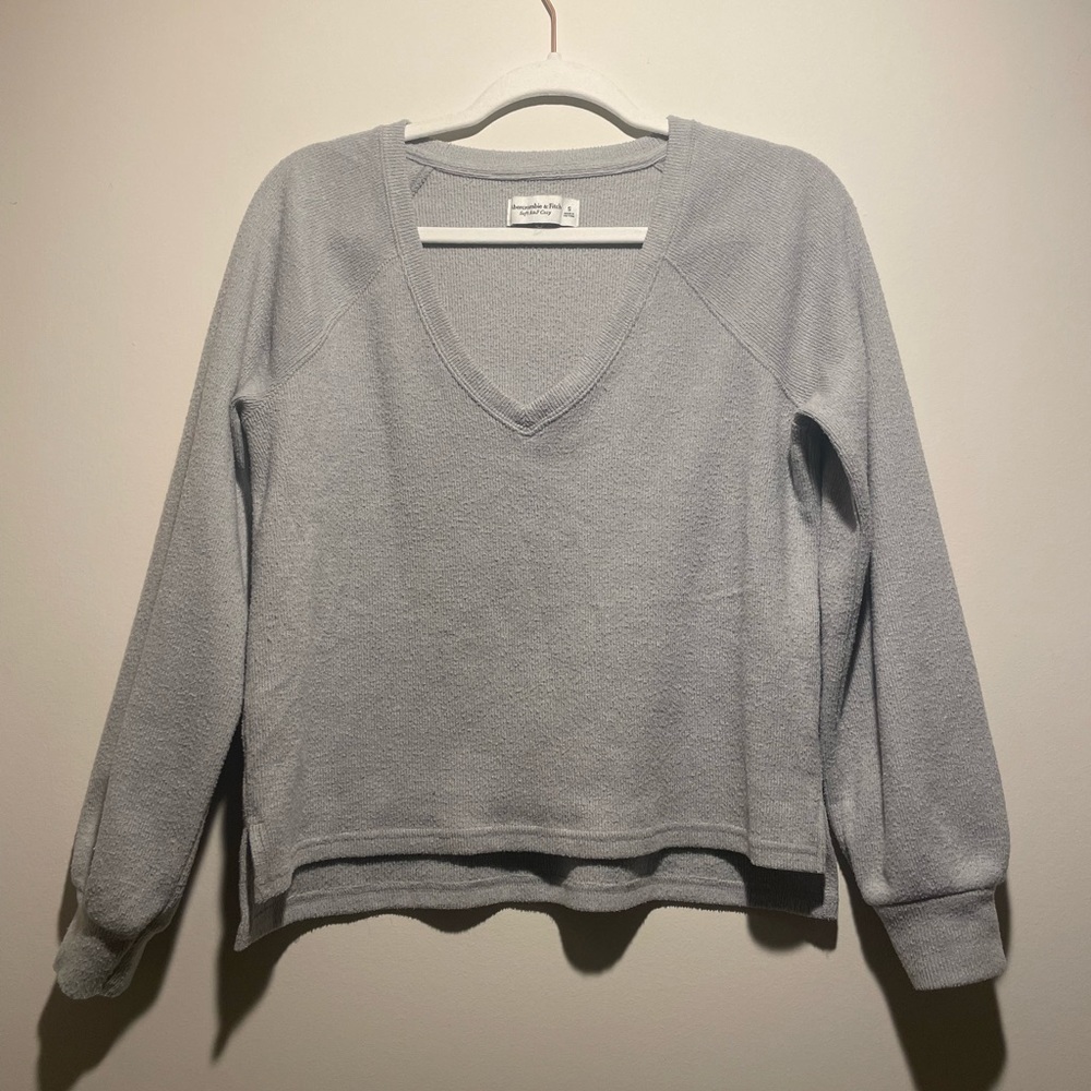 Abercrombie and Fitch grey v-neck sweater size Small. Quality sweater.